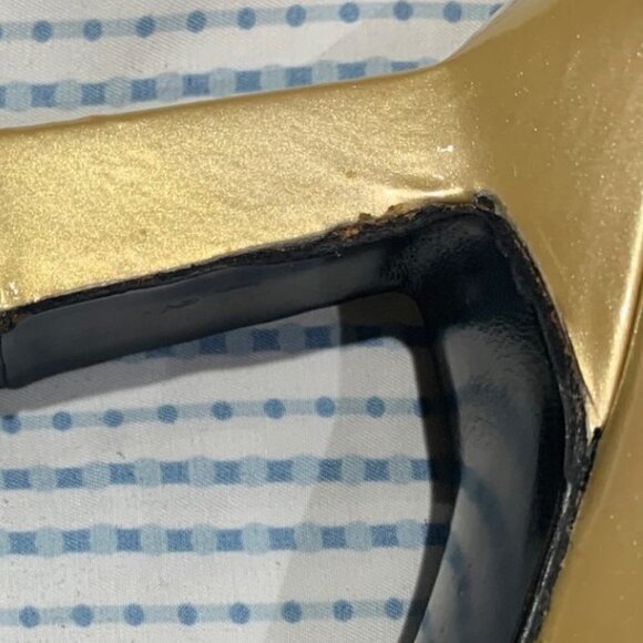STUART WEITZMAN Gold Patent Leather Heels Size 8 - Picture 9 of 15